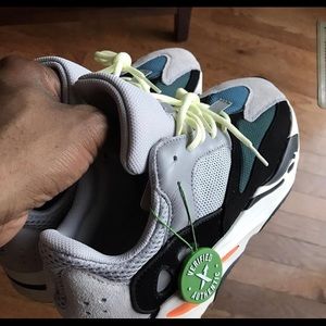 Yeezy 700 wave runner